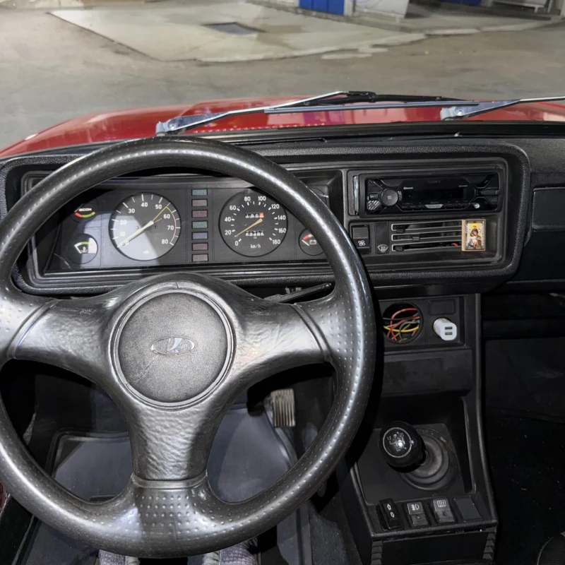 Lada 2107 1.5 газ/бензин, снимка 9 - Автомобили и джипове - 52366676