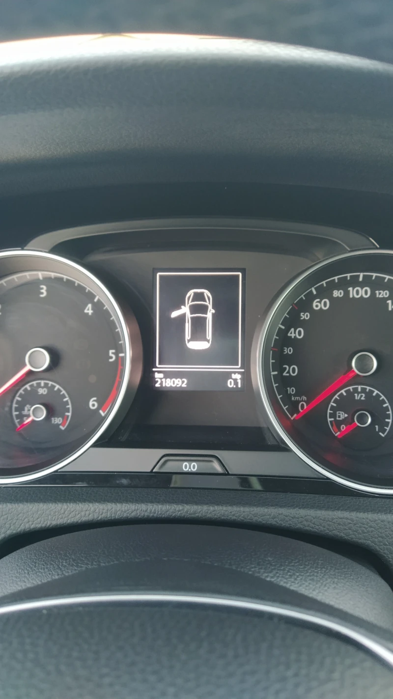 VW Golf, снимка 10 - Автомобили и джипове - 52428292