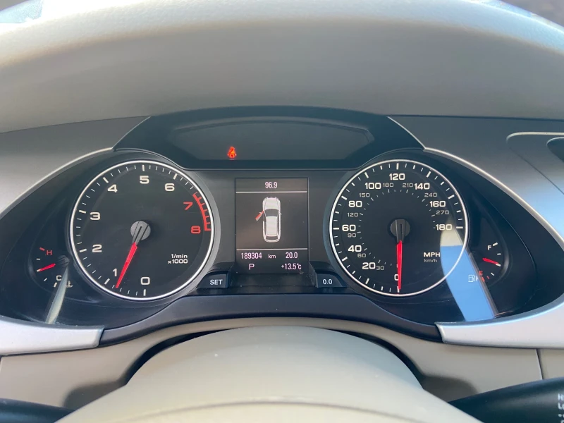 Audi A4 1.8 TFSI Quattro* S-Line* Кожа* Navi, снимка 9 - Автомобили и джипове - 52642330
