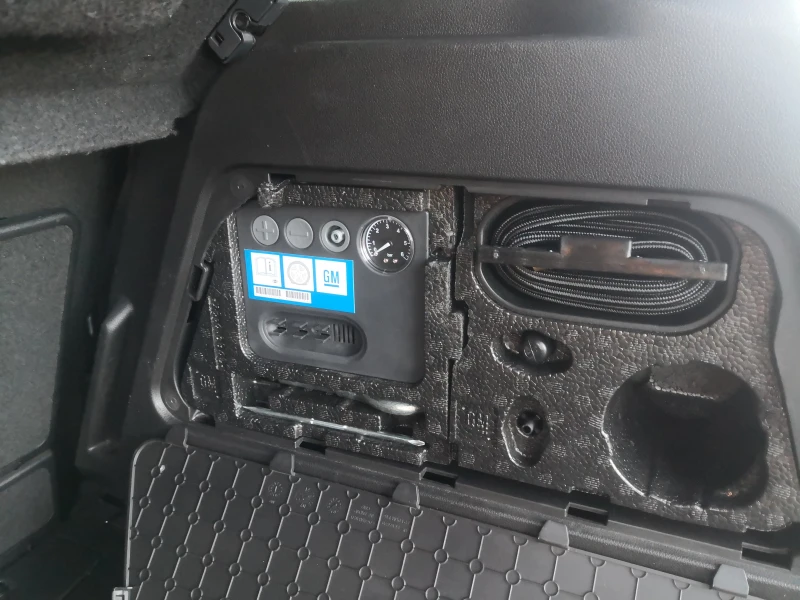 Opel Meriva 1.4Ti 120к.с. 101000км. Евро 5, снимка 16 - Автомобили и джипове - 52827914