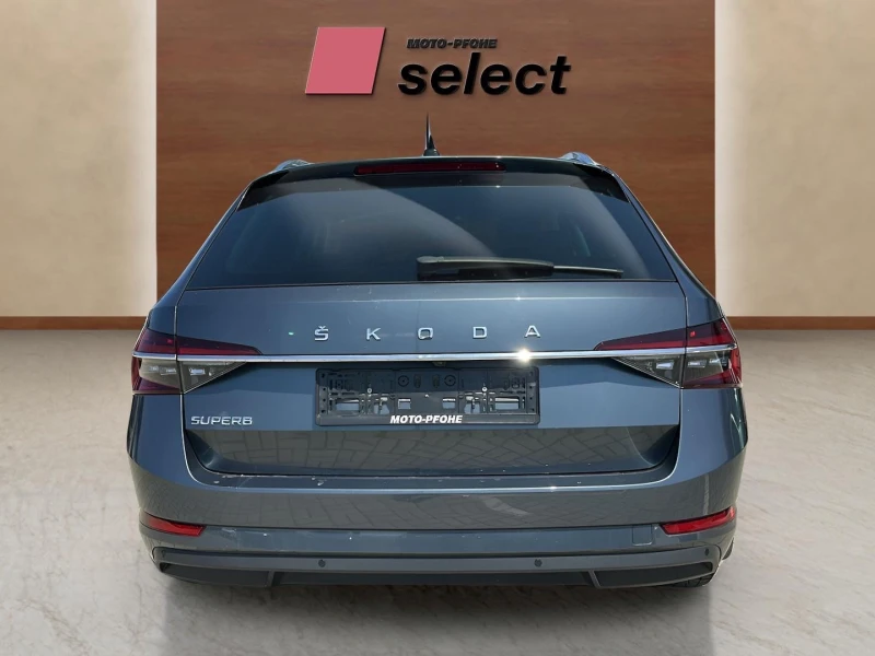 Skoda Superb 1.5 TSI, снимка 8 - Автомобили и джипове - 53258338