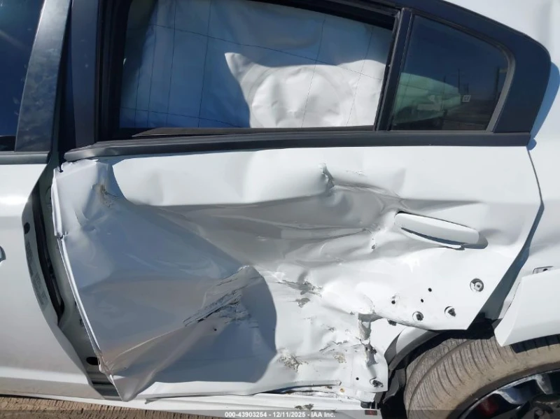 Dodge Charger 6.2l Srt Jailbreak, снимка 6 - Автомобили и джипове - 53556371