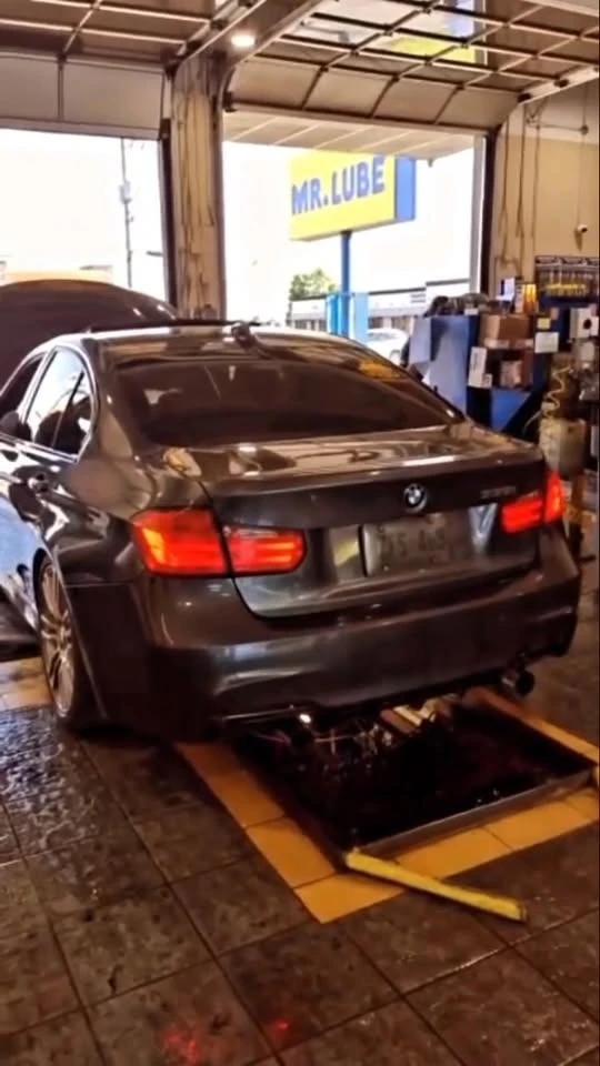 BMW 335 XDRIVE STAGE 2 * * CARFAX * * АВТОКРЕДИТ * *  - изображение 4