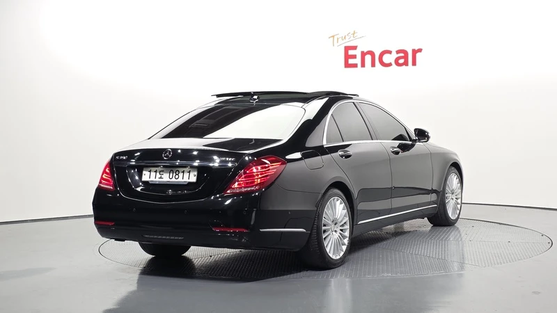 Mercedes-Benz S 350 LONG / BURMESTER / ОБУДХ / 360 / PANO, снимка 2 - Автомобили и джипове - 54089475