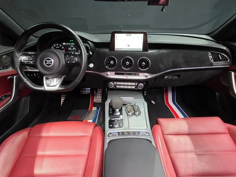 Kia Stinger 3.3 AWD GT - САМО 30% АВАНС , снимка 7 - Автомобили и джипове - 55889028