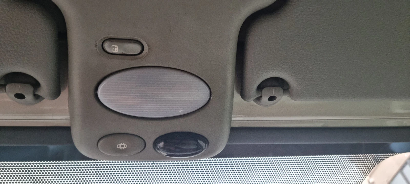 Renault Twingo КЛИМАТИК - изображение 9