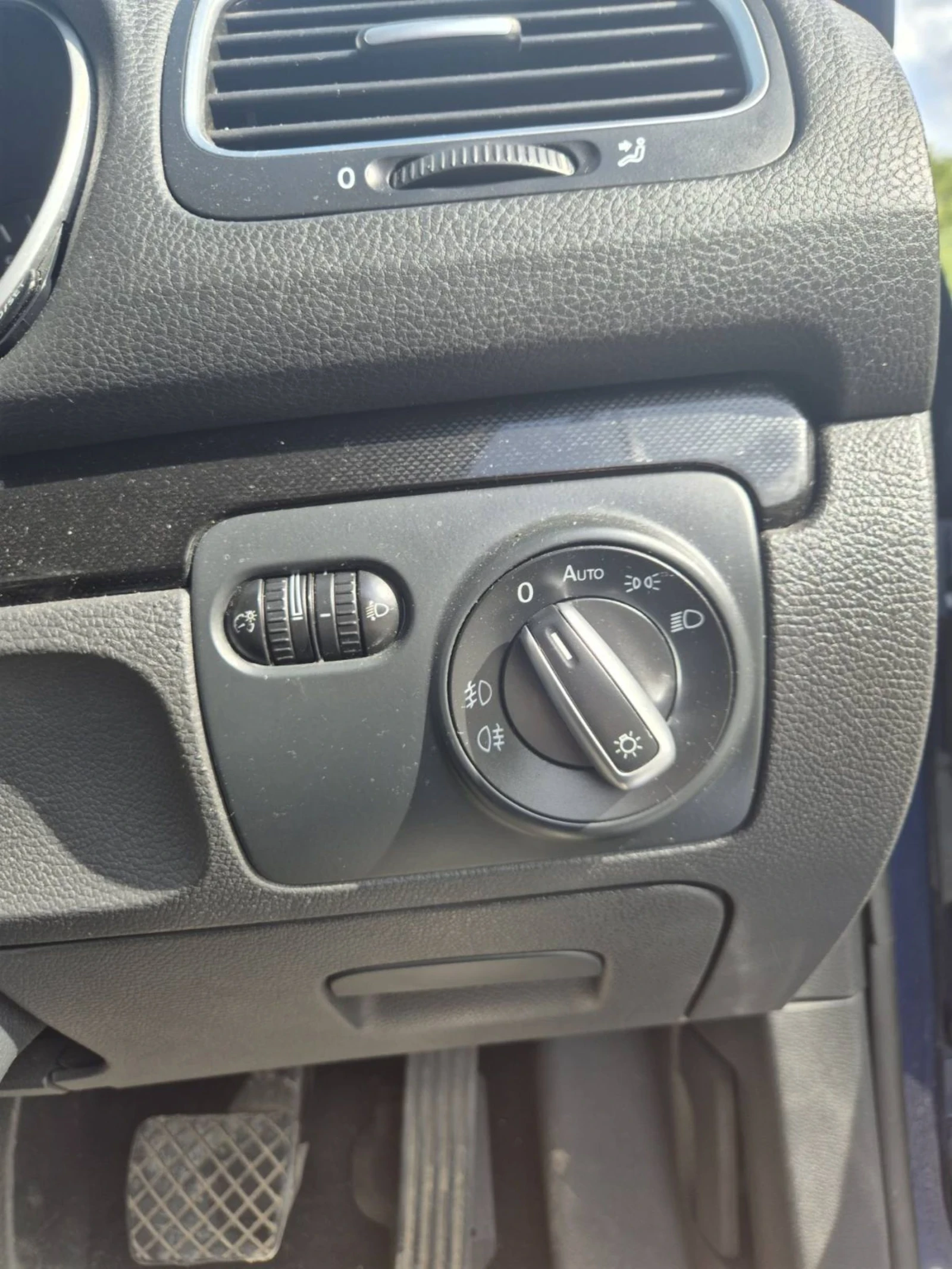 VW Golf  6 1.6 TDI DSG �� ����� | Mobile.bg � ����������� 11