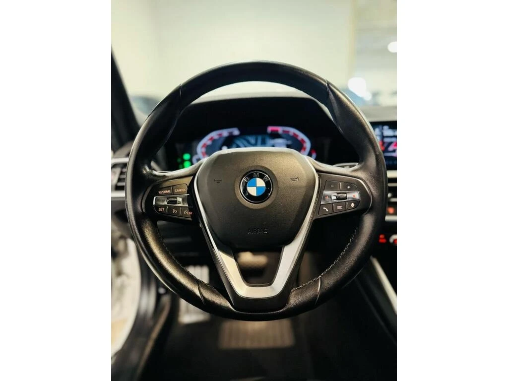 BMW 330 * 330i xDrive * CARFAX * БЕЗ ПЪРВОНАЧАЛНА ВНОСКА - изображение 9