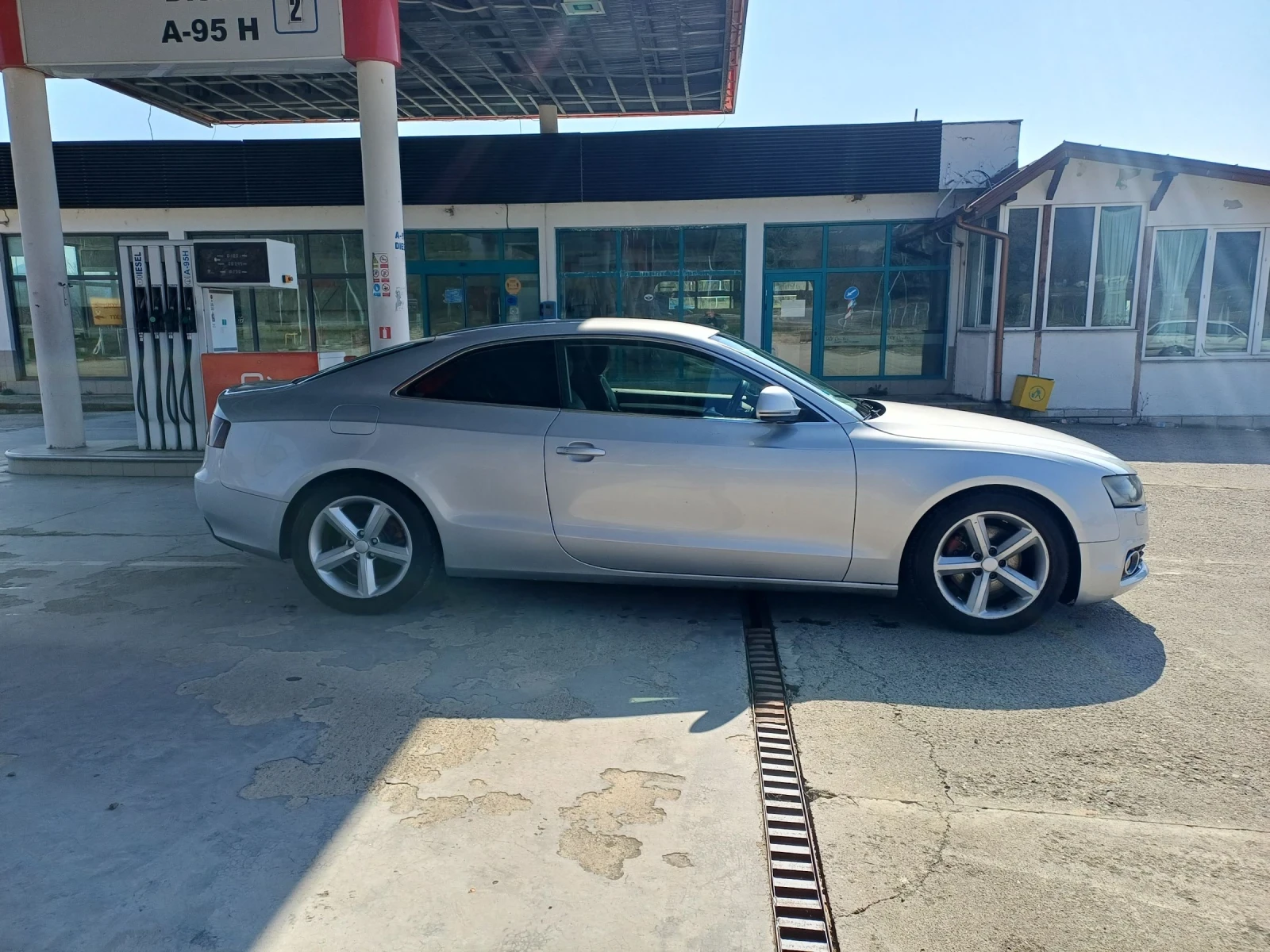 Audi A5 2, 0fsi Sllain, снимка 4 - Автомобили и джипове - 53776061