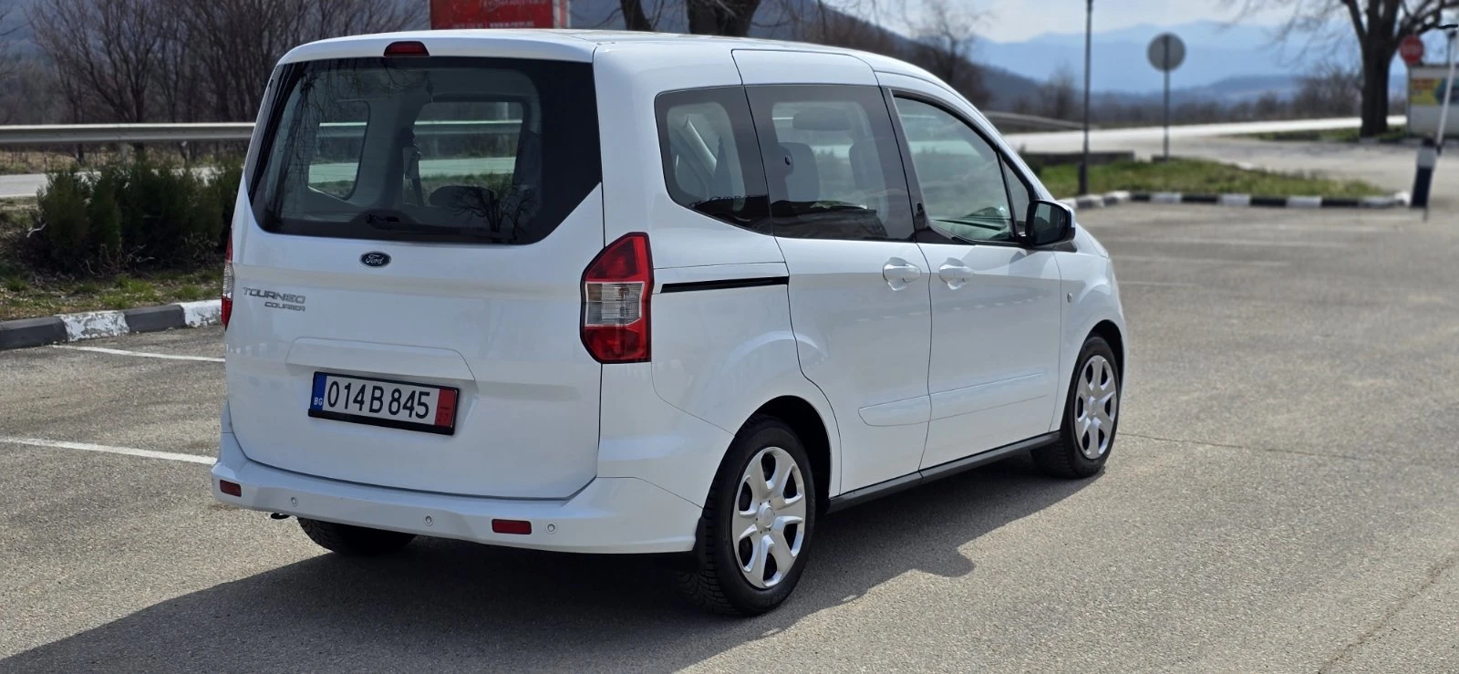Ford Courier Tourneo Courier 1, 5 TDCi Kombi "Trend", снимка 7 - Автомобили и джипове - 53907002