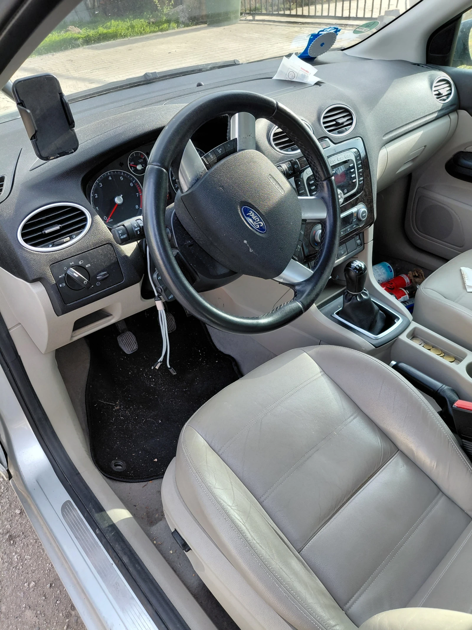 Ford Focus 1.8 бензин , снимка 3 - Автомобили и джипове - 54194352