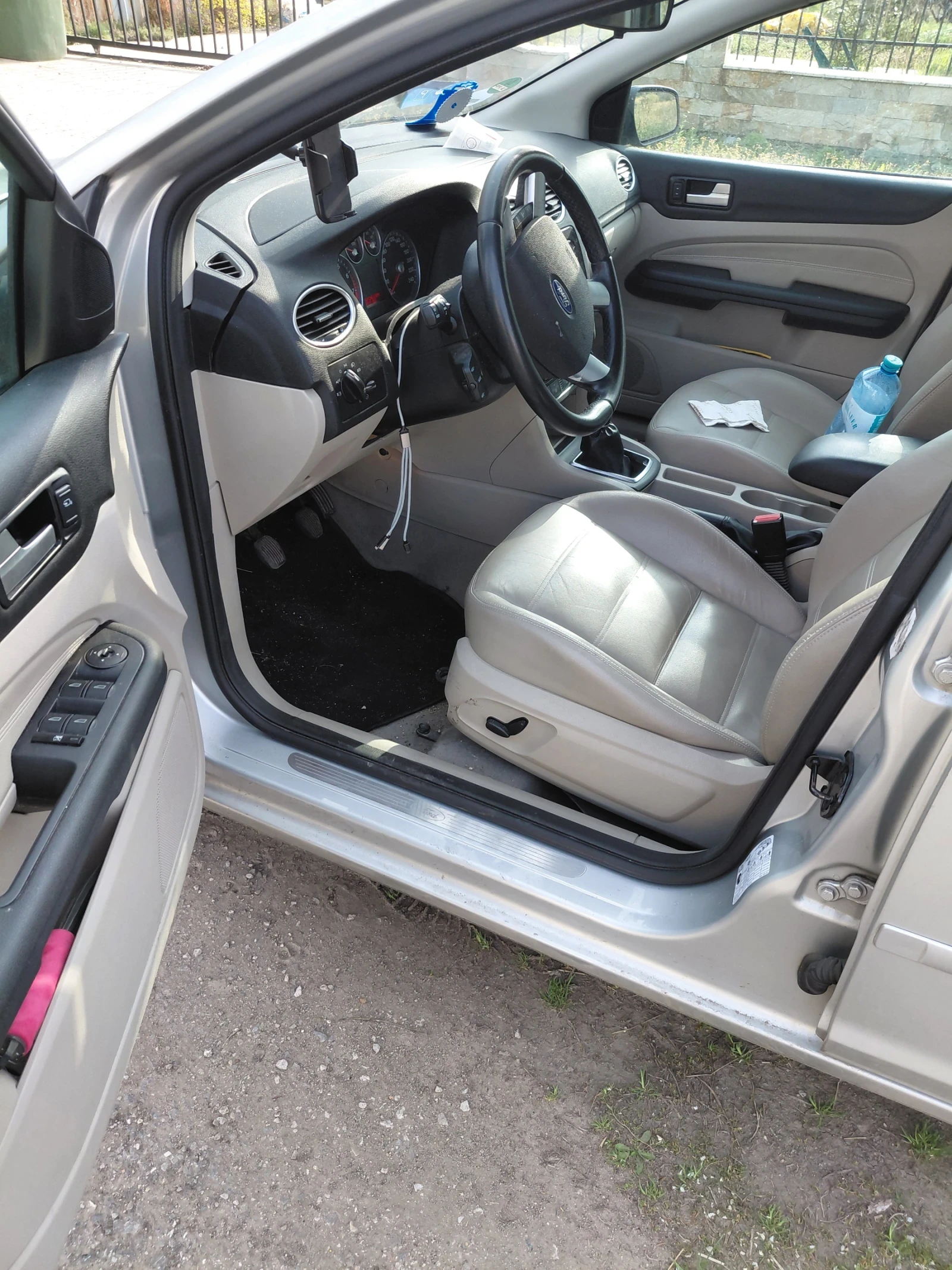 Ford Focus 1.8 бензин , снимка 4 - Автомобили и джипове - 54194352