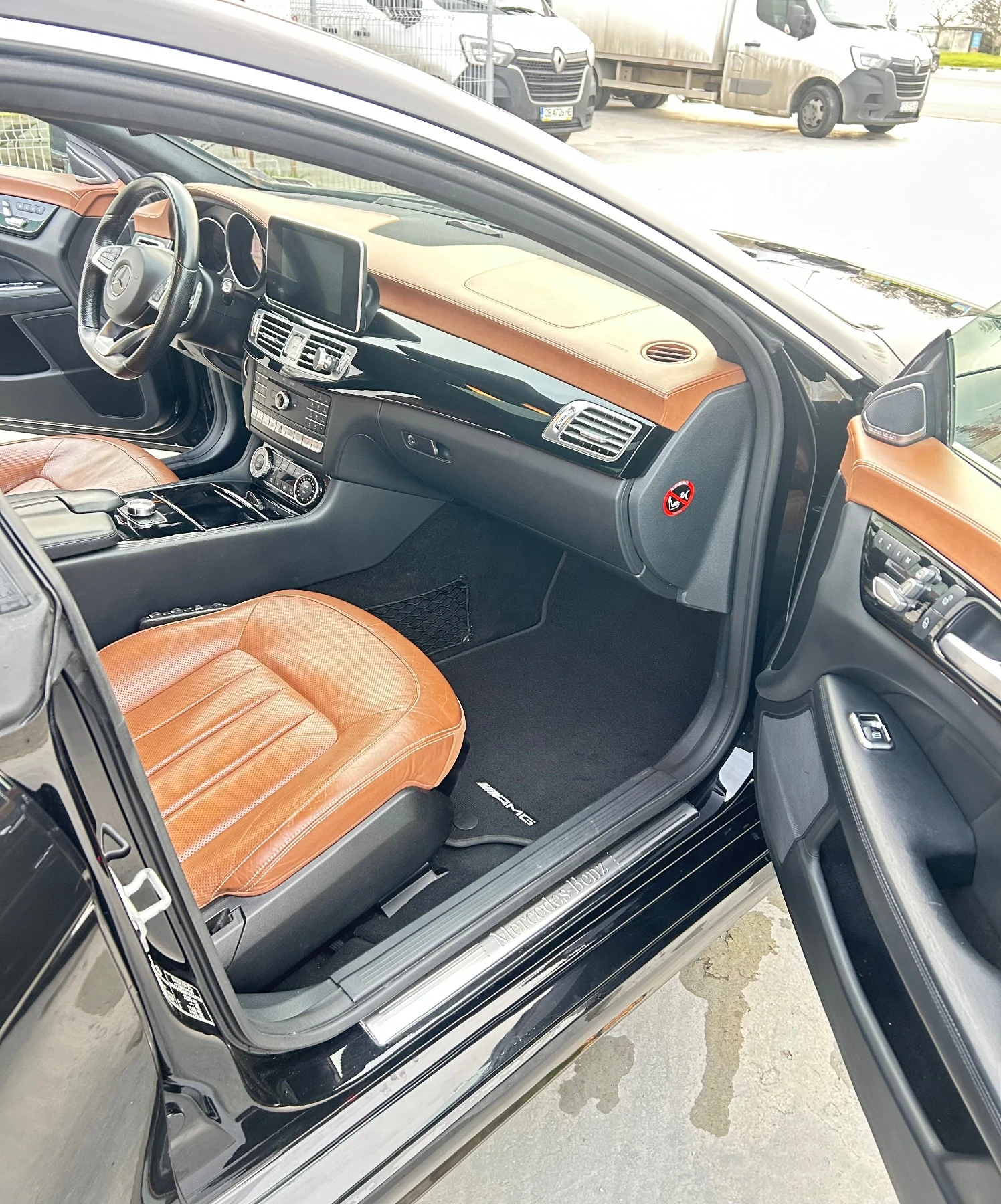 Mercedes-Benz CLS 400, снимка 6 - Автомобили и джипове - 54198411