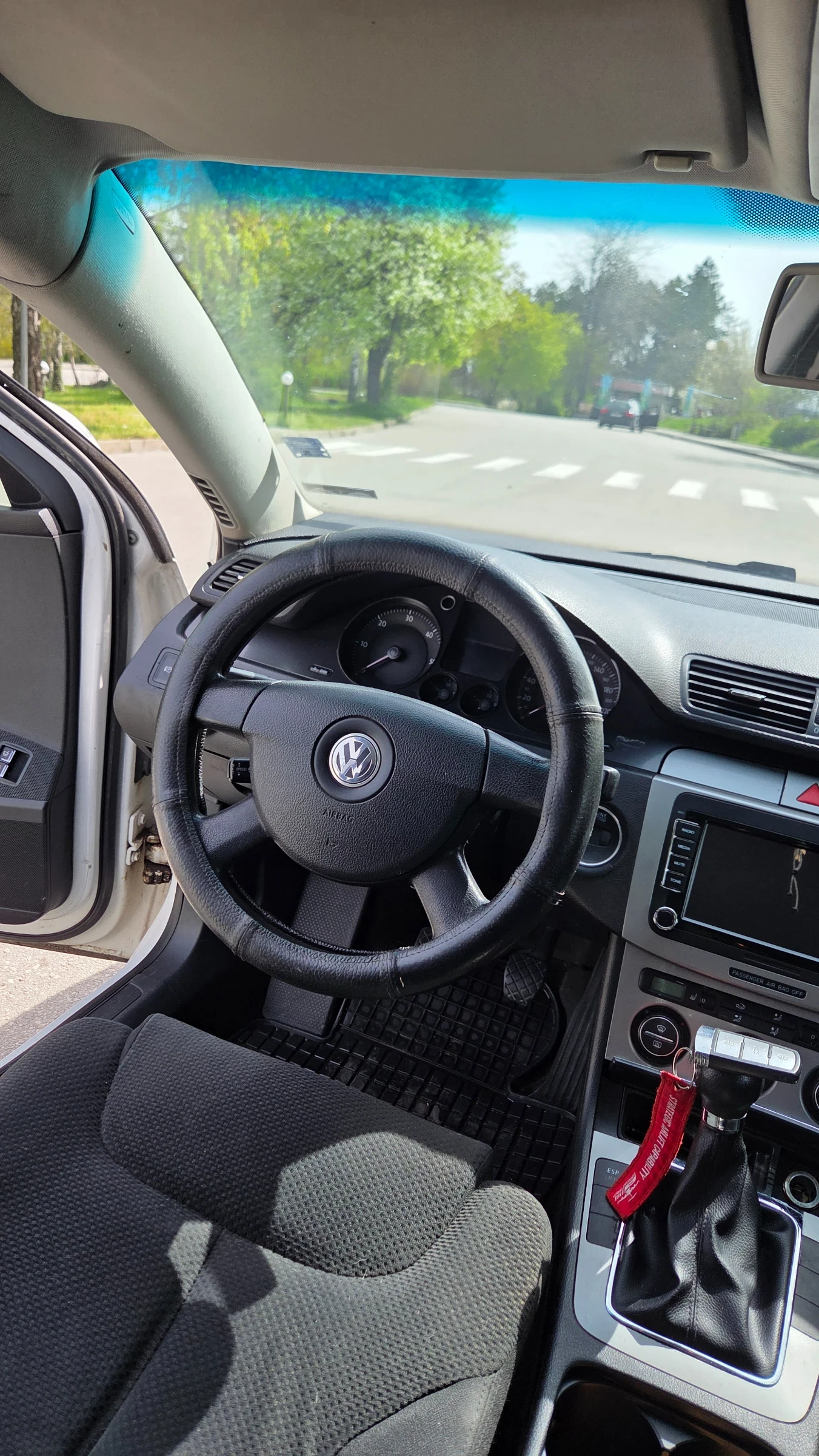 VW Passat   B6, снимка 11 - Автомобили и джипове - 54220779