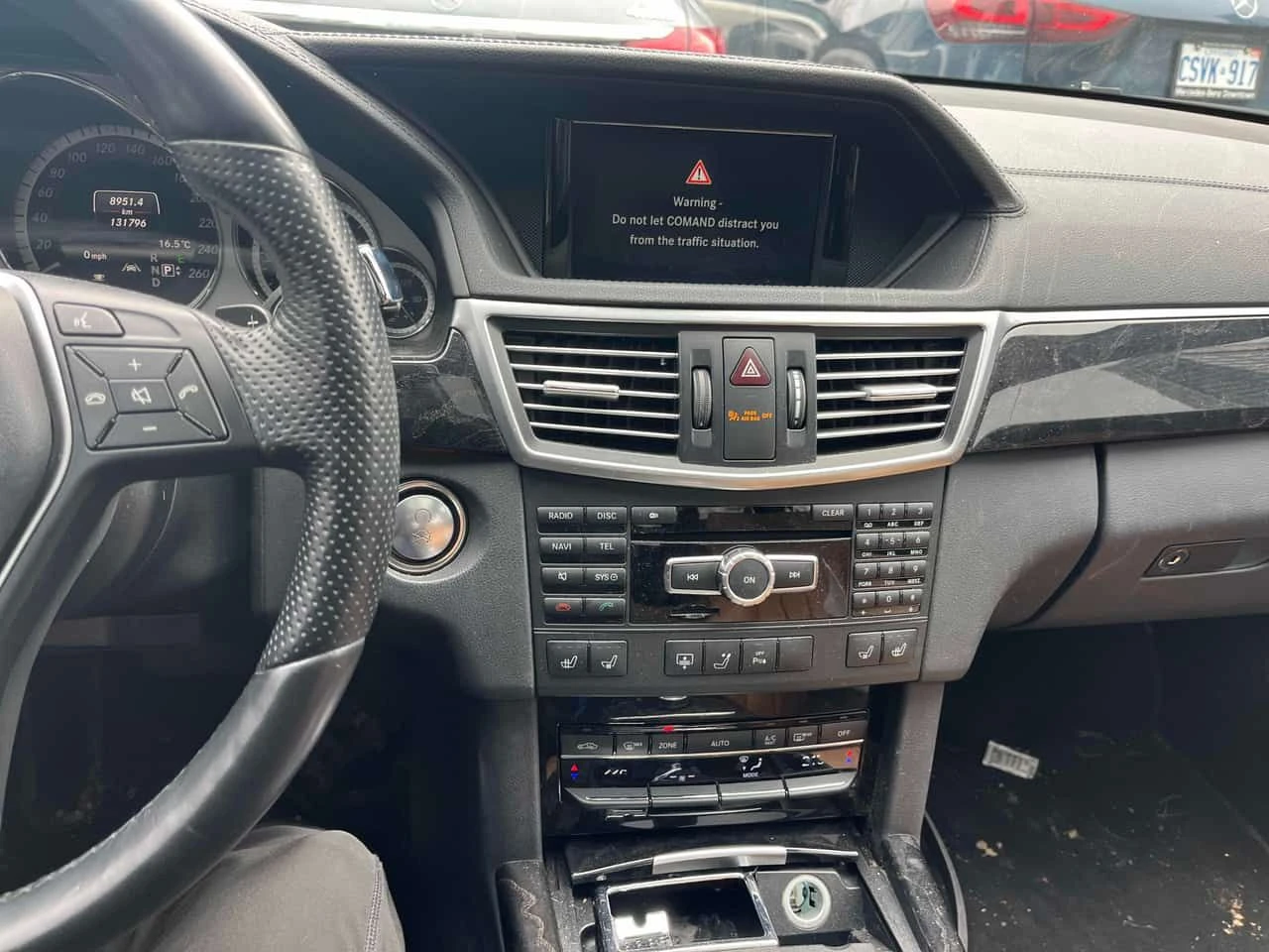 Mercedes-Benz E 350 ОБДУХВАНЕ/ПАНОРАМА/ПРЕДСТАВИТЕЛСТВО НА MERCEDES, снимка 9 - Автомобили и джипове - 54235602