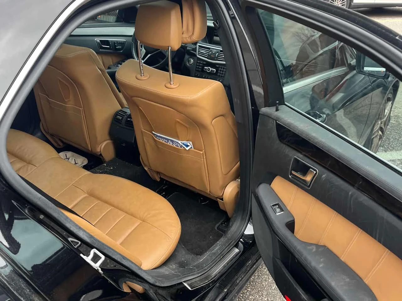 Mercedes-Benz E 350 ОБДУХВАНЕ/ПАНОРАМА/ПРЕДСТАВИТЕЛСТВО НА MERCEDES, снимка 13 - Автомобили и джипове - 54235602