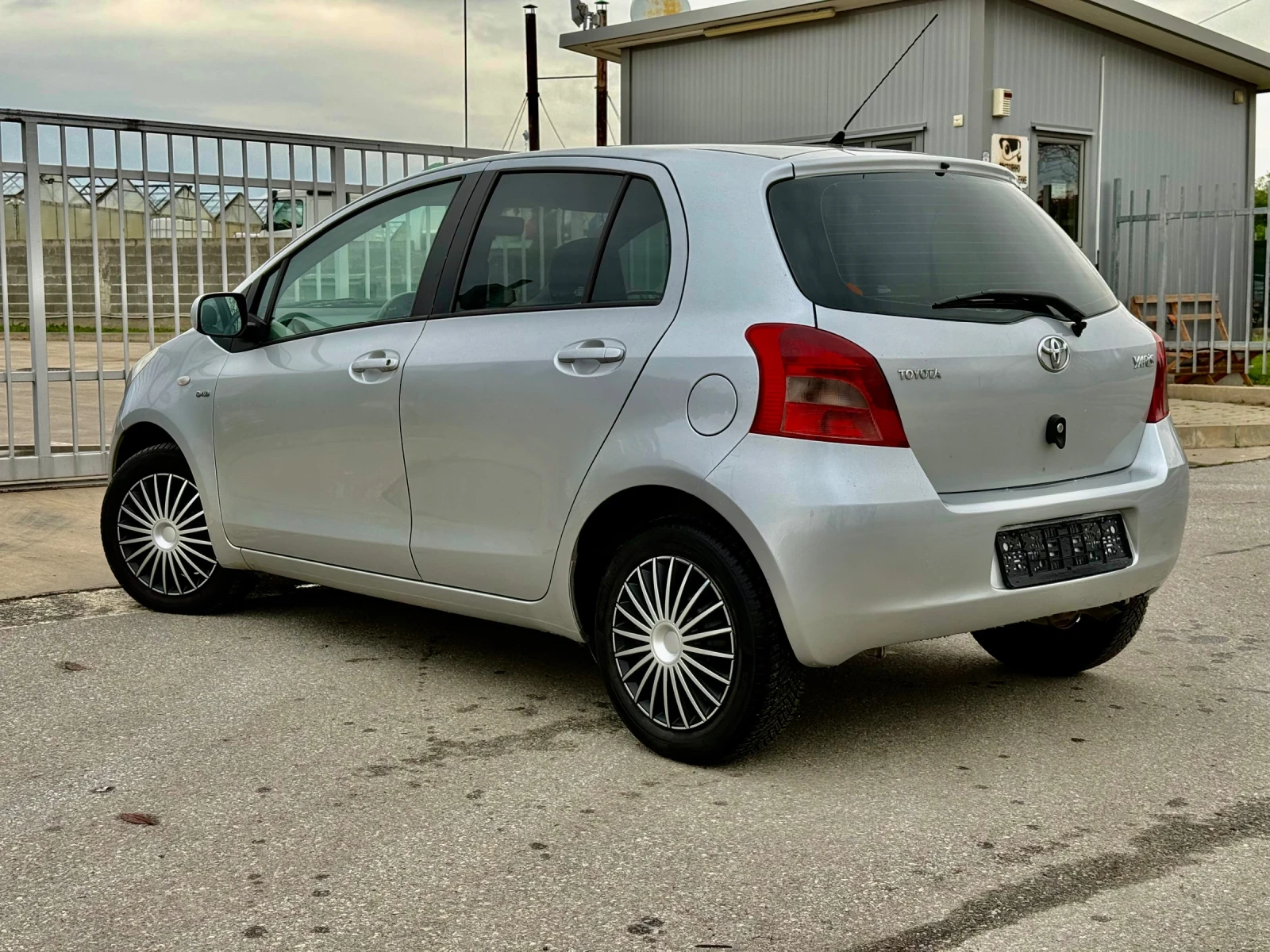 Toyota Yaris 1.4 D4D/ 90��./ ��������/ ����������/ ���������  | Mobile.bg � ����������� 5