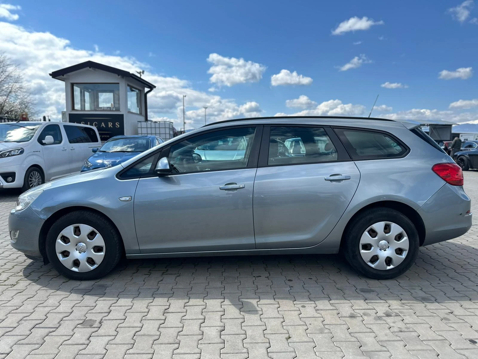 Opel Astra / SPORT TOURER / 1.7D / 110HP / , снимка 2 - Автомобили и джипове - 54369891