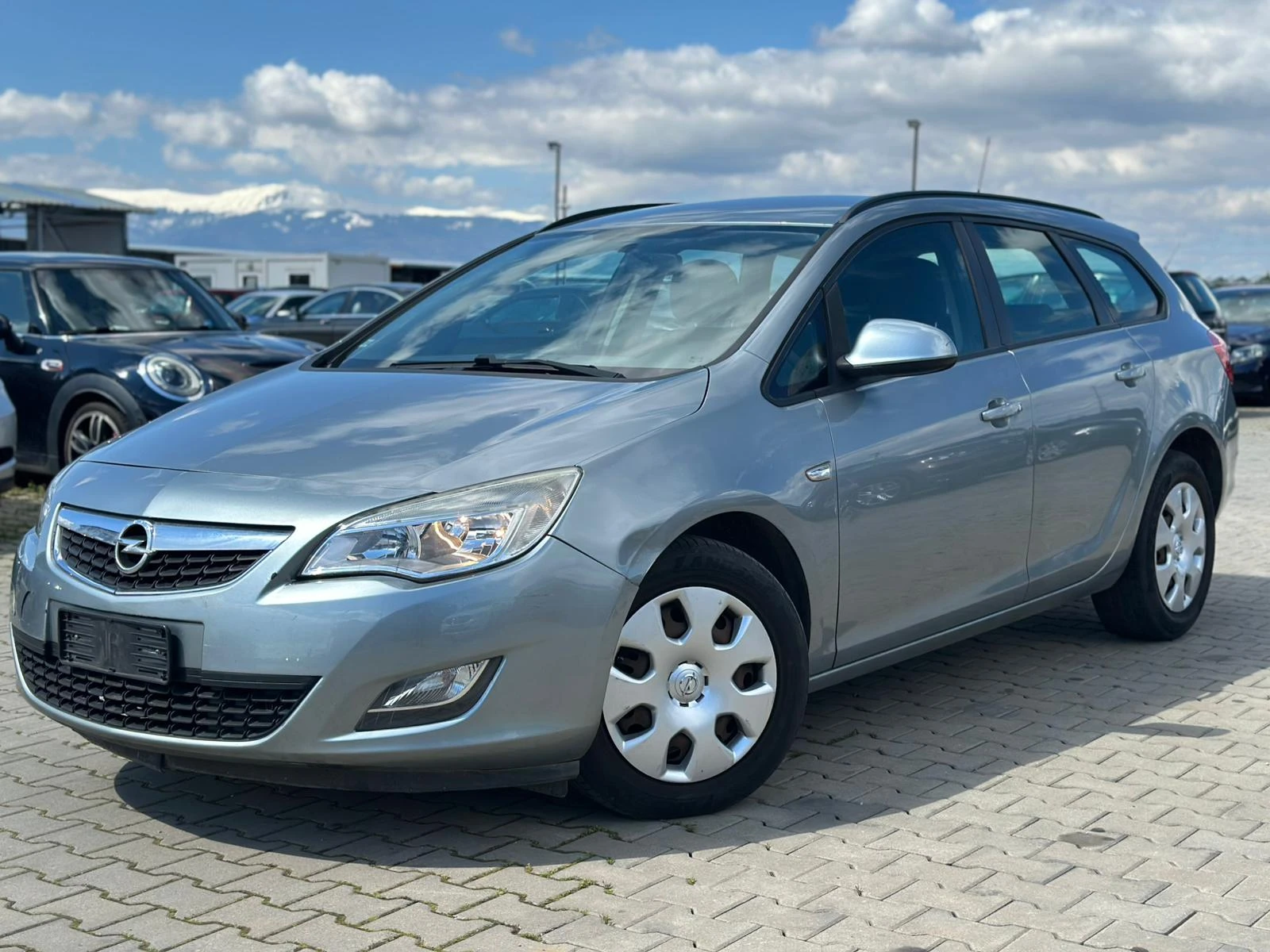Opel Astra / SPORT TOURER / 1.7D / 110HP / 