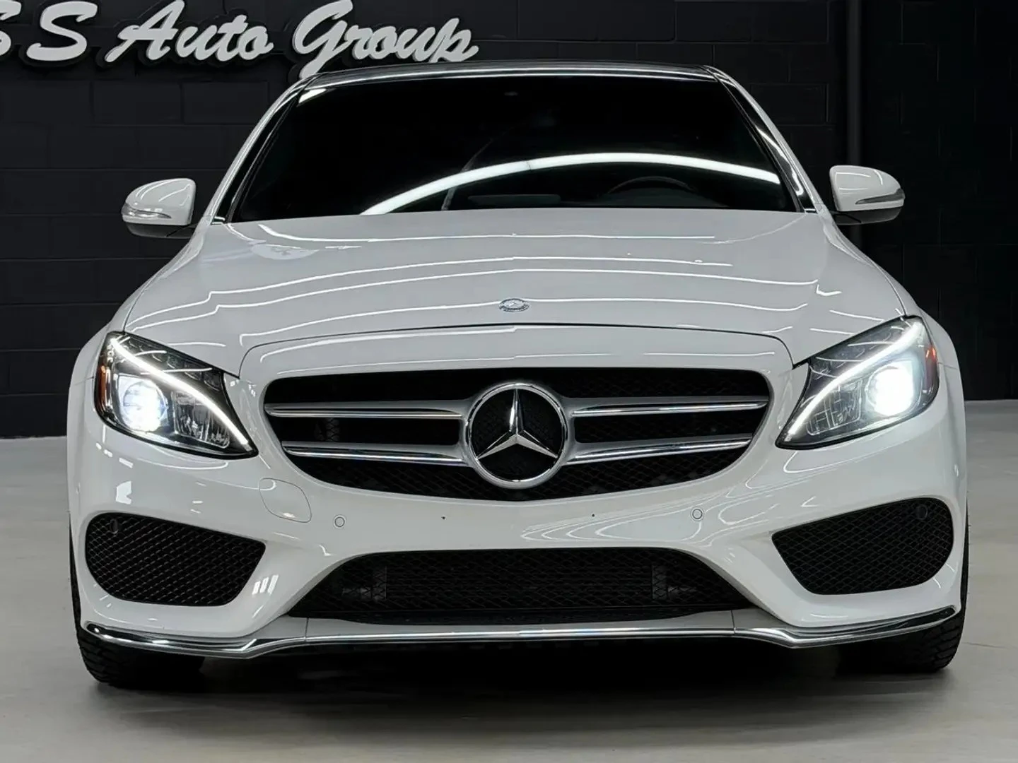 Mercedes-Benz C 300 4MATIC / AMG-PKG / ПОДГРЕВИ , снимка 2 - Автомобили и джипове - 54426659
