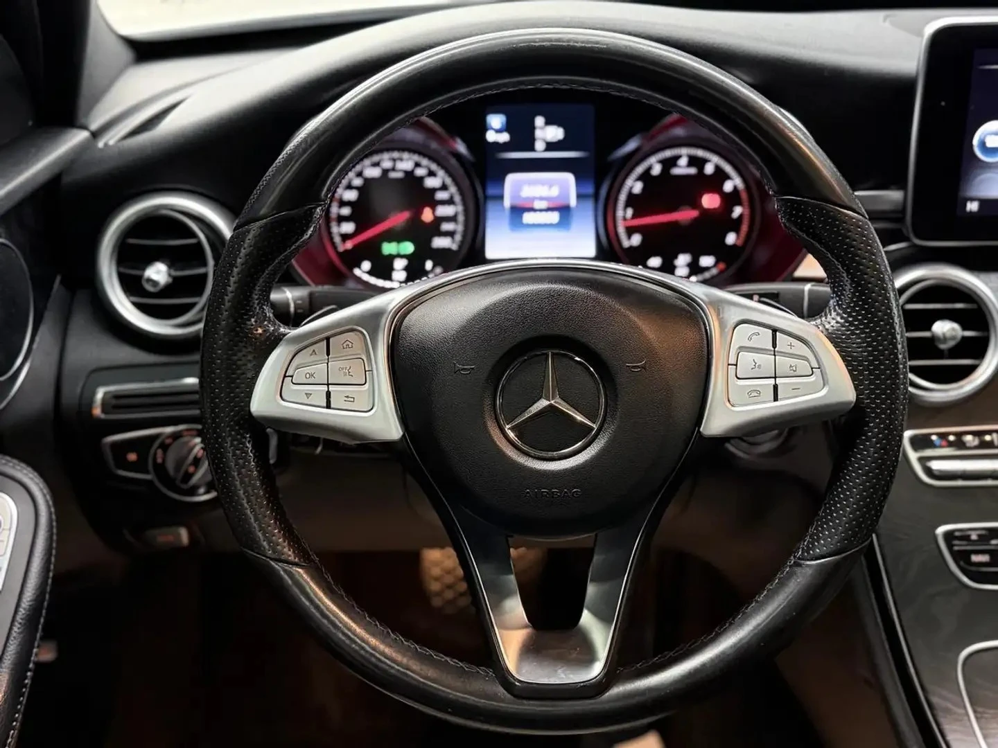 Mercedes-Benz C 300 4MATIC / AMG-PKG / ПОДГРЕВИ , снимка 10 - Автомобили и джипове - 54426659