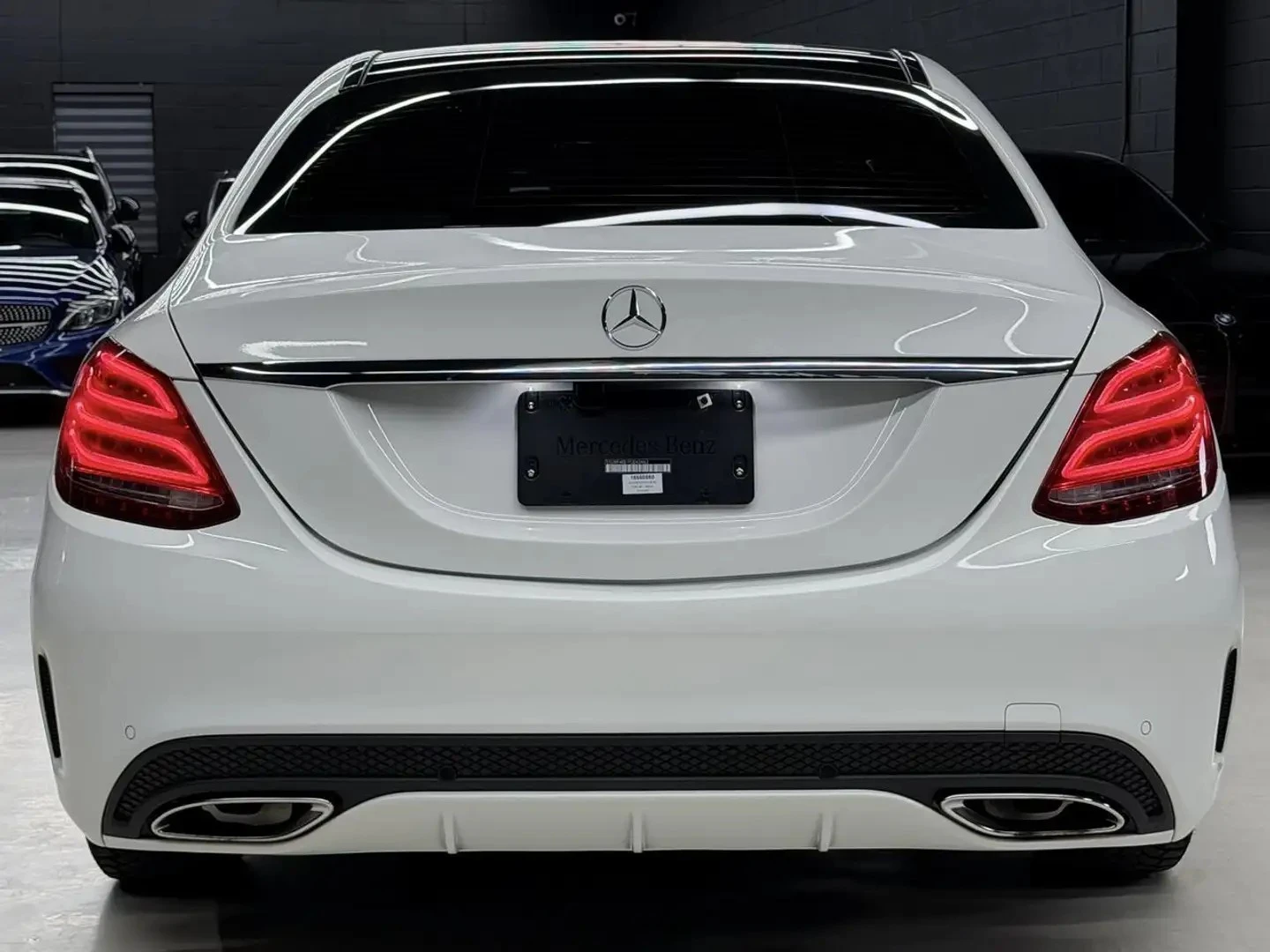 Mercedes-Benz C 300 4MATIC / AMG-PKG / ПОДГРЕВИ , снимка 4 - Автомобили и джипове - 54426659