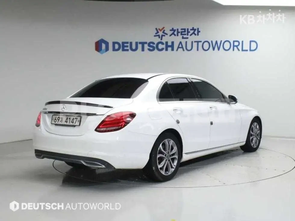 Mercedes-Benz C 220 ДИСТРОНИК/ПОДГРЕВИ/ШИБИДАХ, снимка 3 - Автомобили и джипове - 54567674