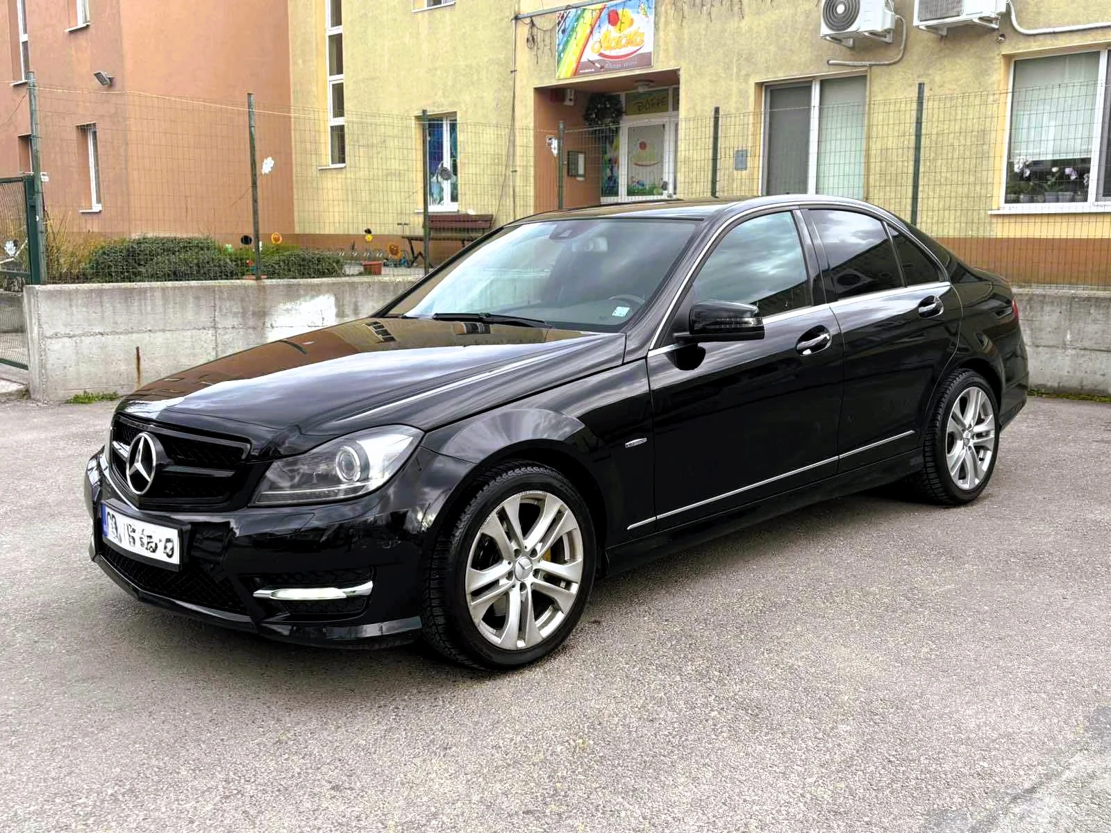 Mercedes-Benz C 300 AMG PACK, 4 MATIC, FACE, AVTOMAT 7GTRONIC, ПОДГРЕВ, снимка 4 - Автомобили и джипове - 54632590