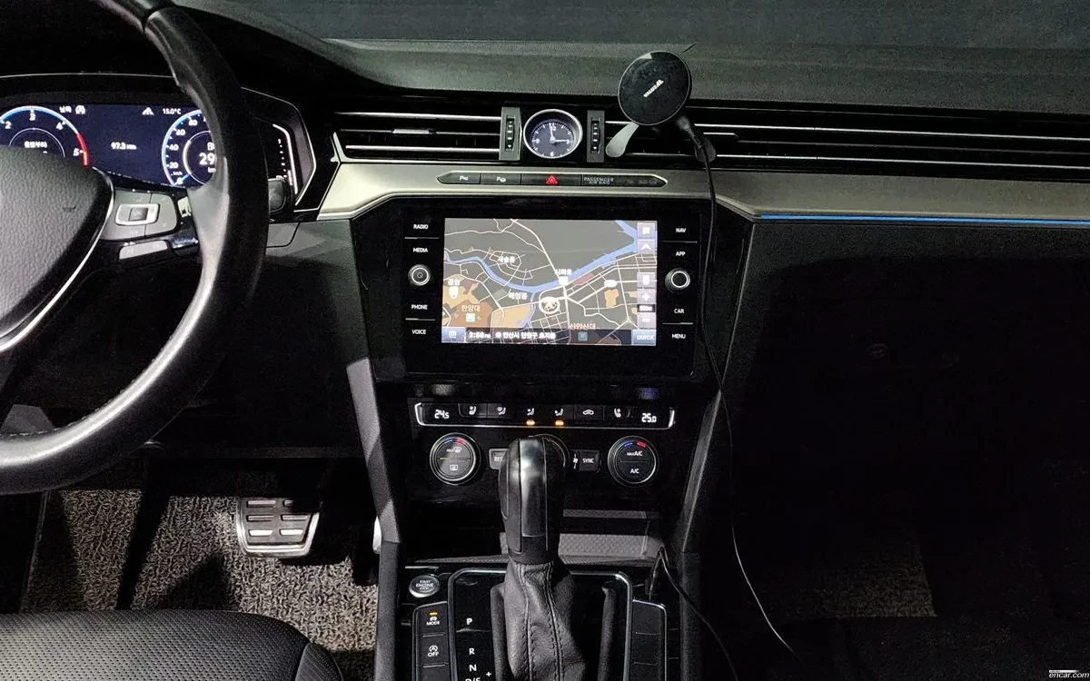 VW Arteon PRESTIG!БОГАТО ОБОРУДВАНЕ! !!ПОДГРЕВИИ! !ПАНОРАМА!, снимка 12 - Автомобили и джипове - 54933911