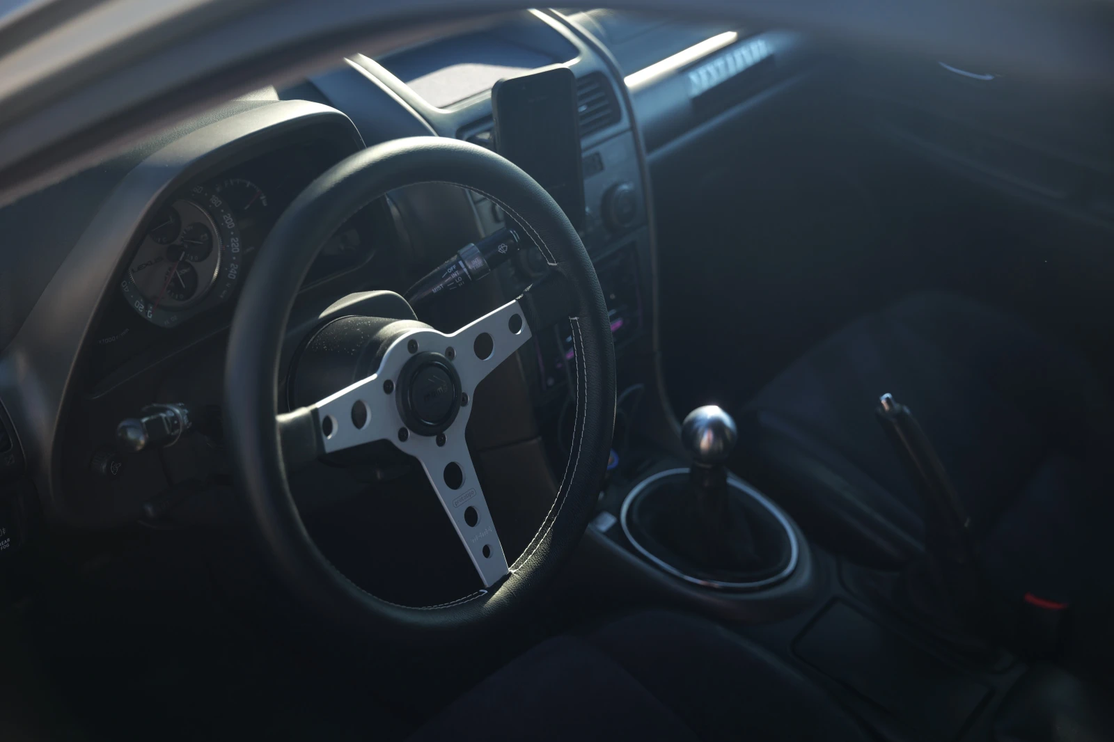 Lexus IS 200, снимка 4 - Автомобили и джипове - 54980800