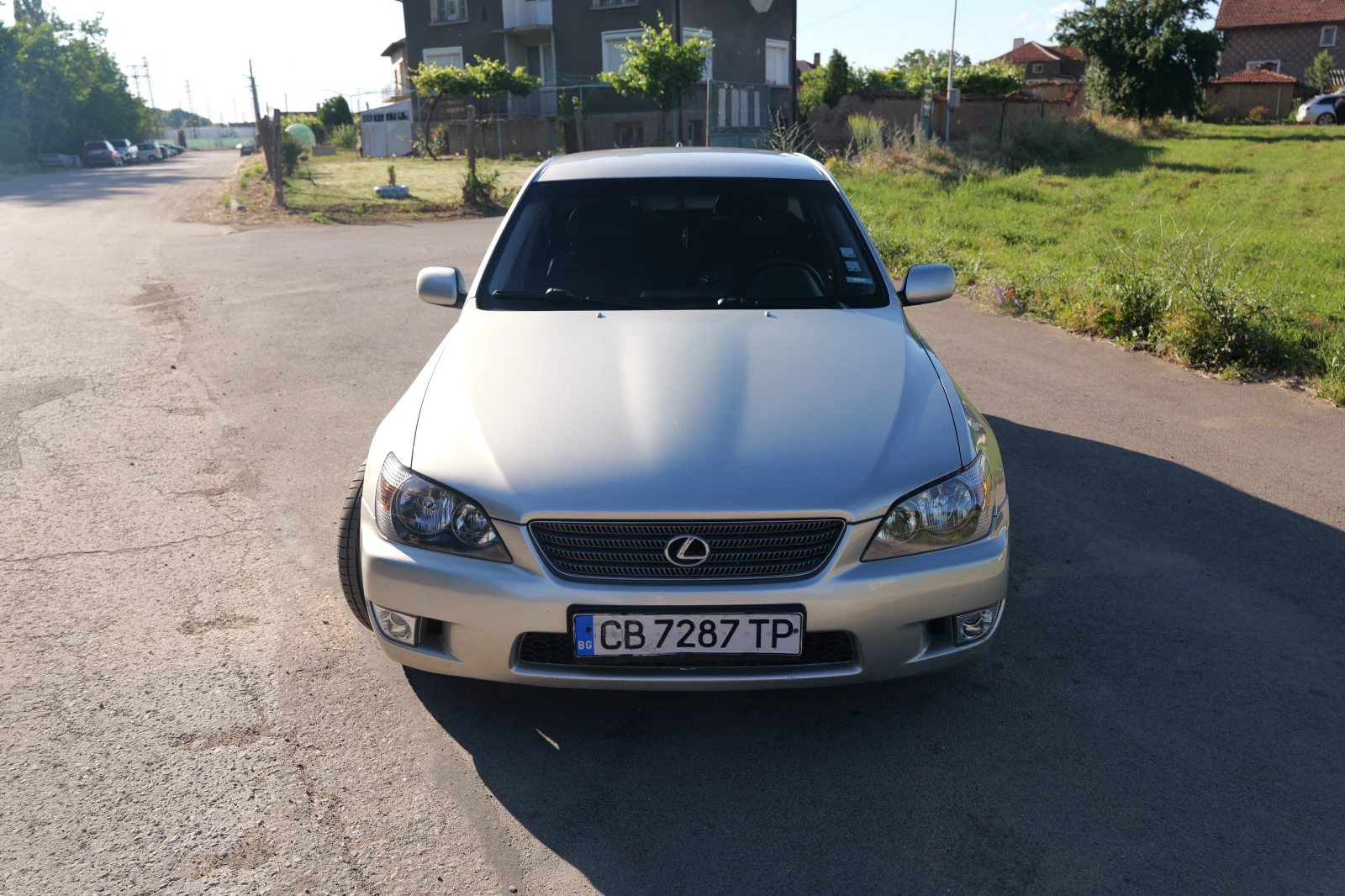 Lexus IS 200, снимка 9 - Автомобили и джипове - 54980800