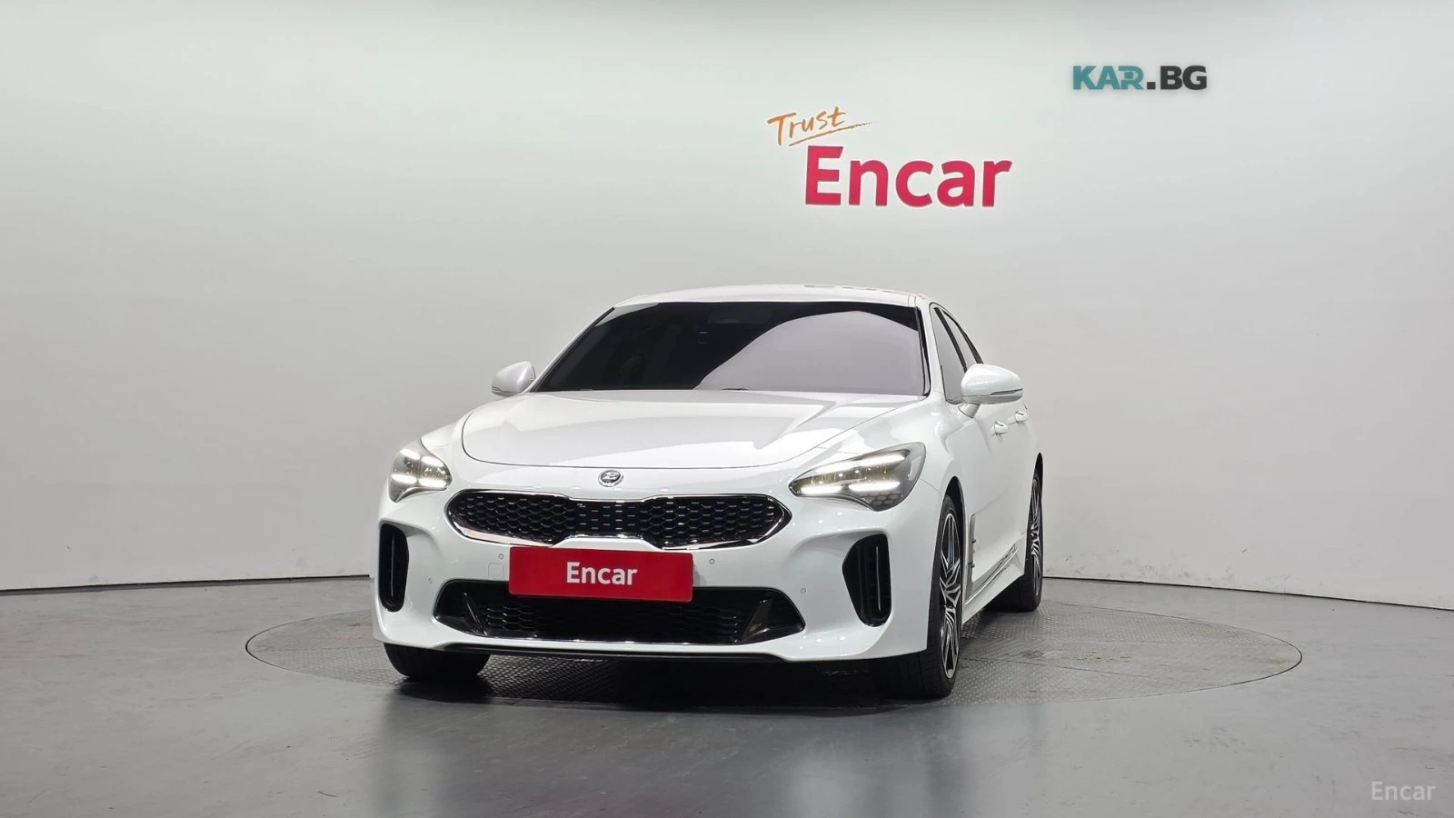 Kia Stinger Meister* 2.5* AWD* DISTRONIC* ОБДУХВАНЕ* ПОДГРЕВ* , снимка 2 - Автомобили и джипове - 55036234