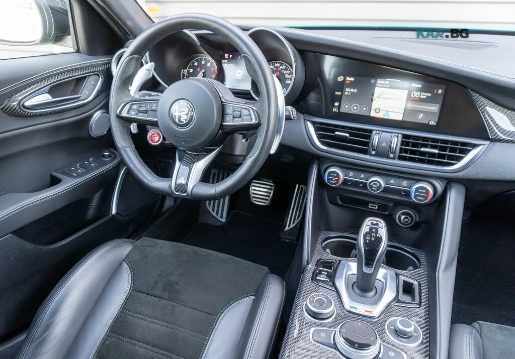 Alfa Romeo Giulia Quadrifoglio* АвтоКредит* (ЦЕНА ДО БГ), снимка 9 - Автомобили и джипове - 55222746