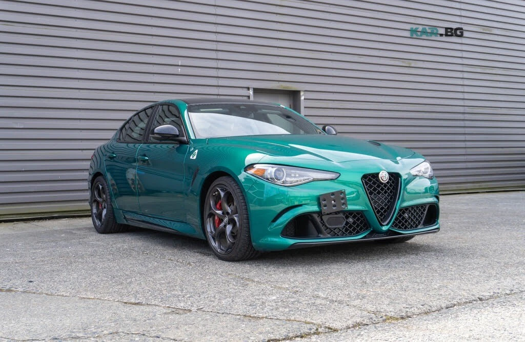 Alfa Romeo Giulia Quadrifoglio* АвтоКредит* (ЦЕНА ДО БГ), снимка 7 - Автомобили и джипове - 55222746