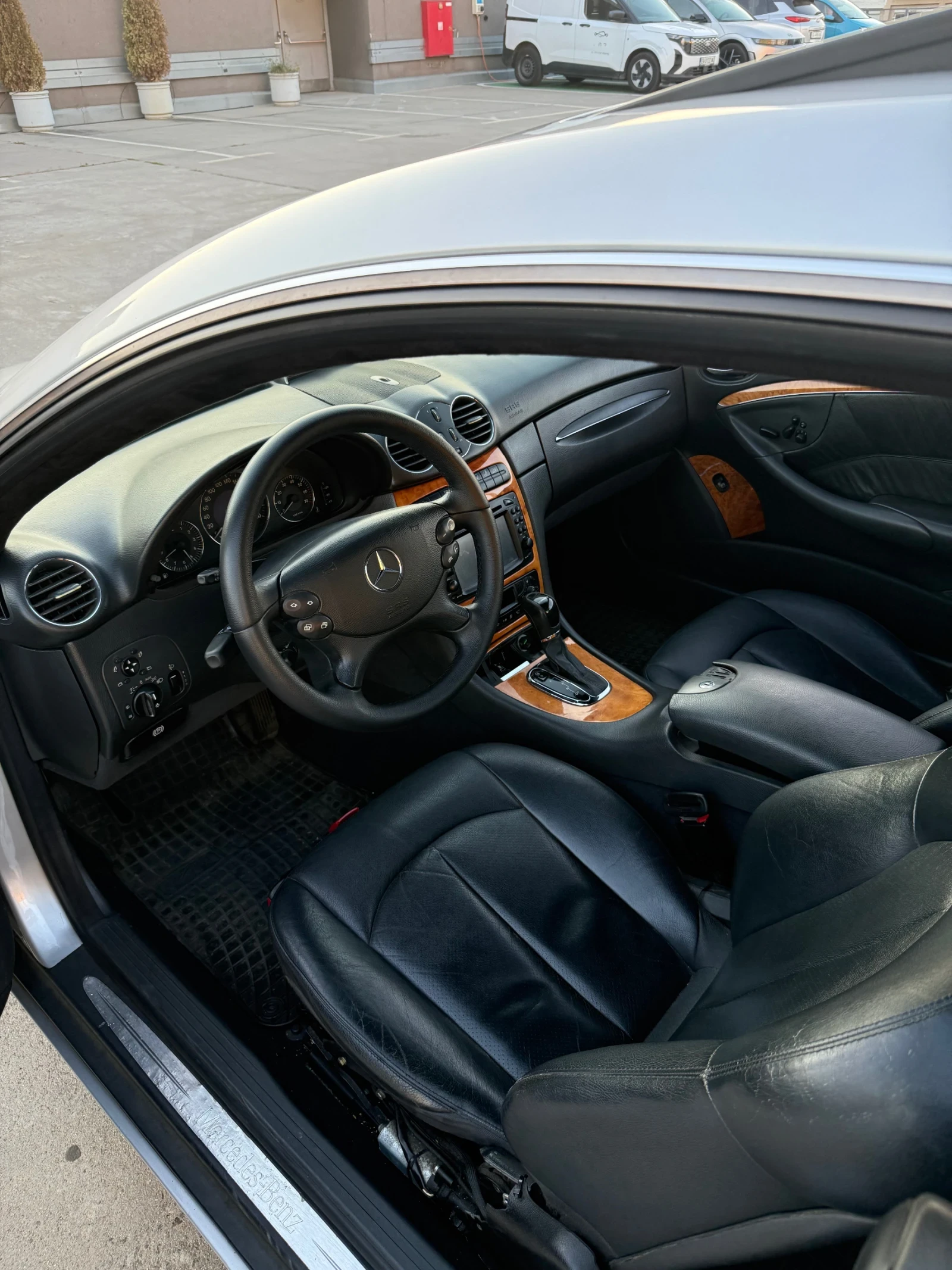 Mercedes-Benz CLK w209 320 Бензин/Газ, снимка 7 - Автомобили и джипове - 55504686