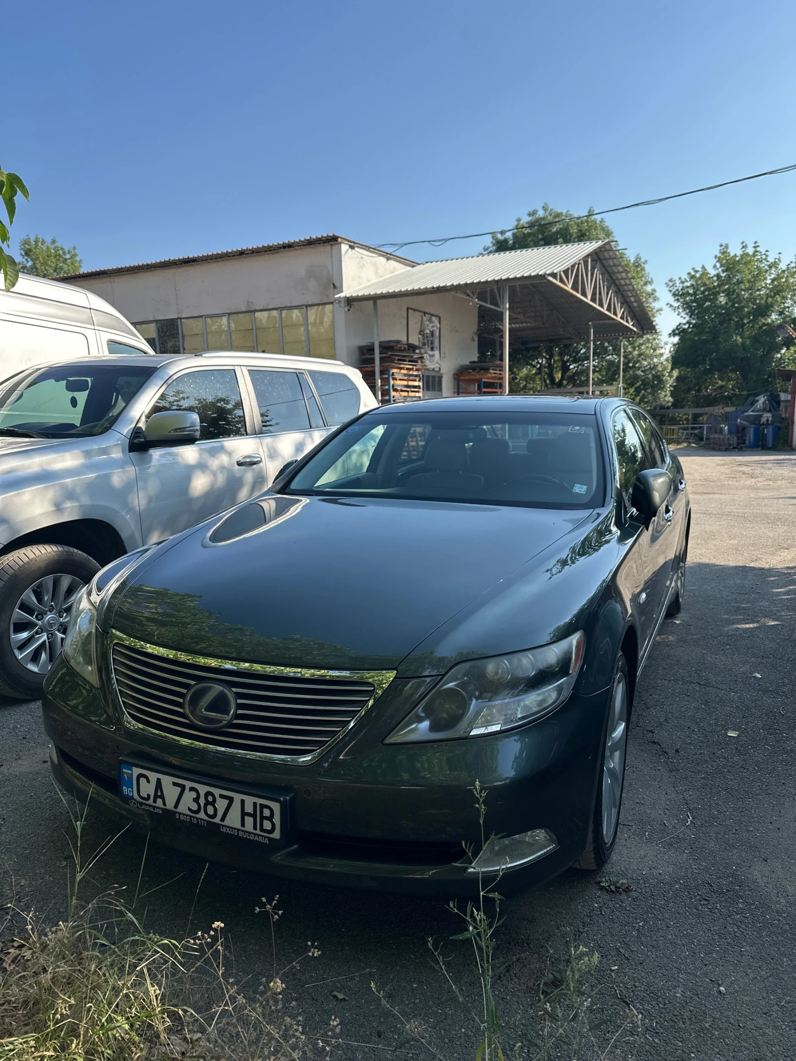 Lexus LS 600