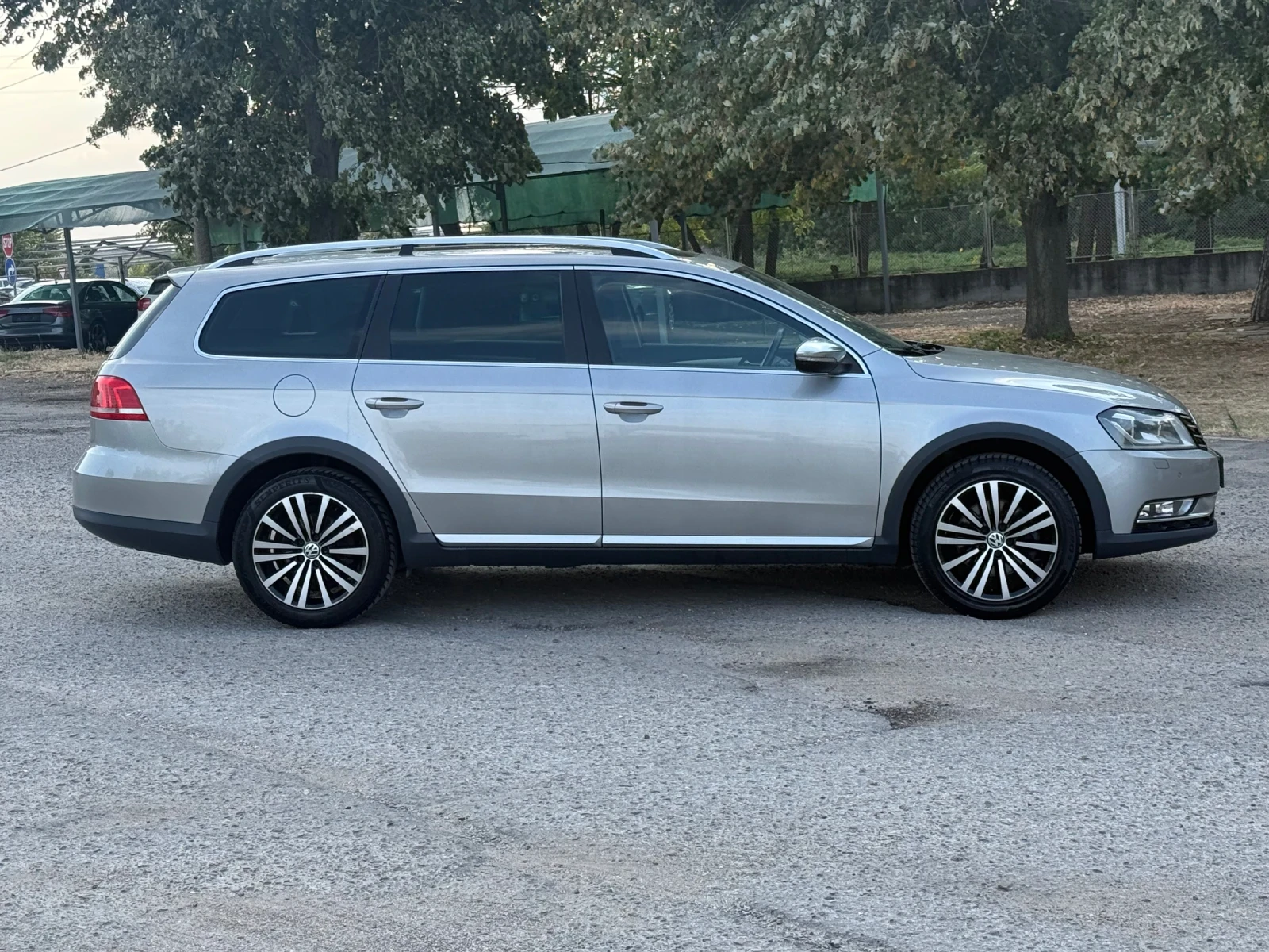 VW Alltrack 2.0 TDI HIGHLINE, снимка 4 - Автомобили и джипове - 55658169
