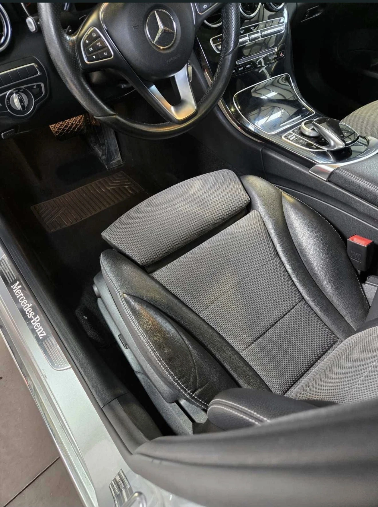Mercedes-Benz C 350, снимка 9 - Автомобили и джипове - 55709754