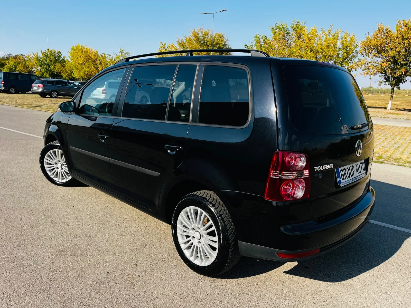 VW Touran 1, 9TDI-105k.c/6+ 1/6ск/АВТОПИЛОТ!!!, снимка 5 - Автомобили и джипове - 55931038