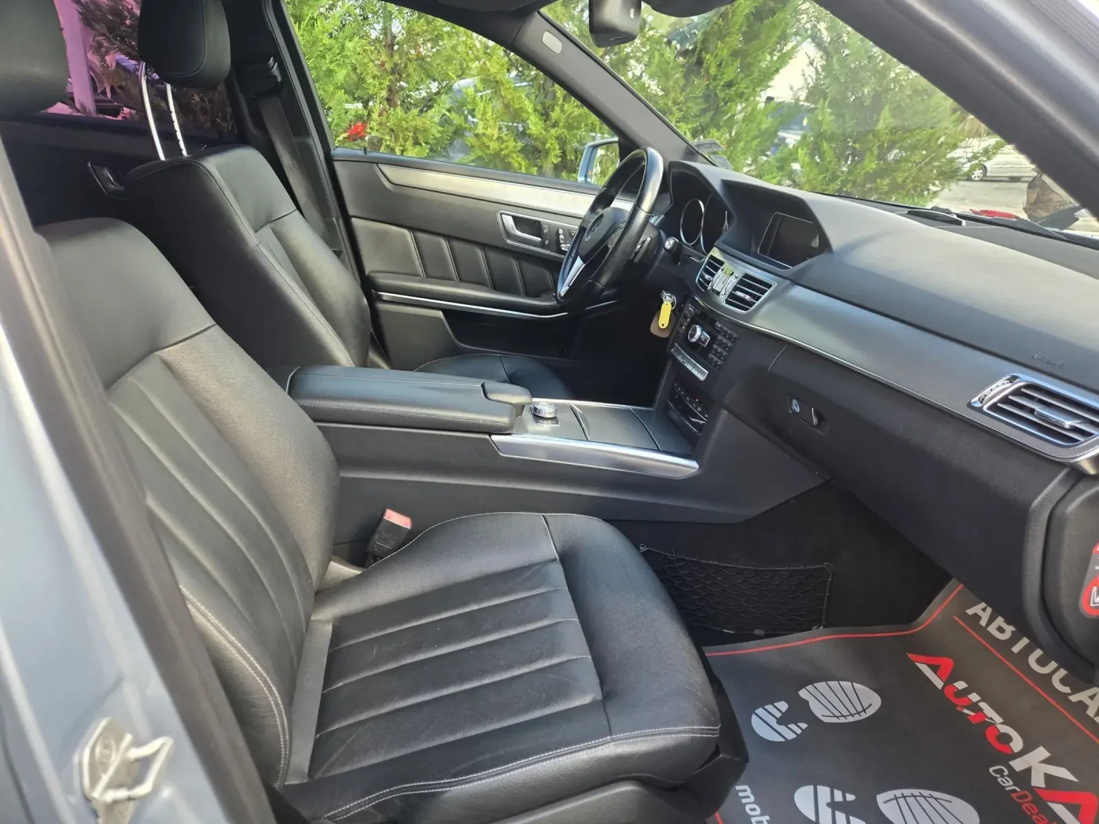 Mercedes-Benz E 300 HYBRID= FACE= АВТОМАТ= ПАНОРАМА= ПОДГРЕВ, снимка 15 - Автомобили и джипове - 56133775