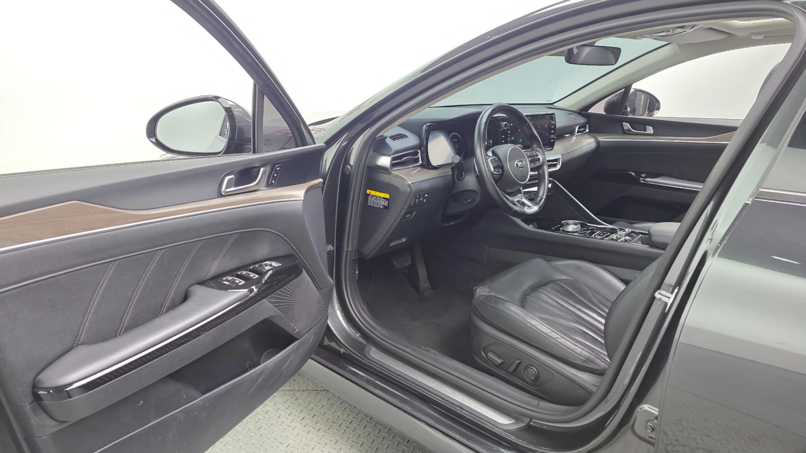 Kia K5 2, 0 Signature /360/Disi/, снимка 9 - Автомобили и джипове - 56355019