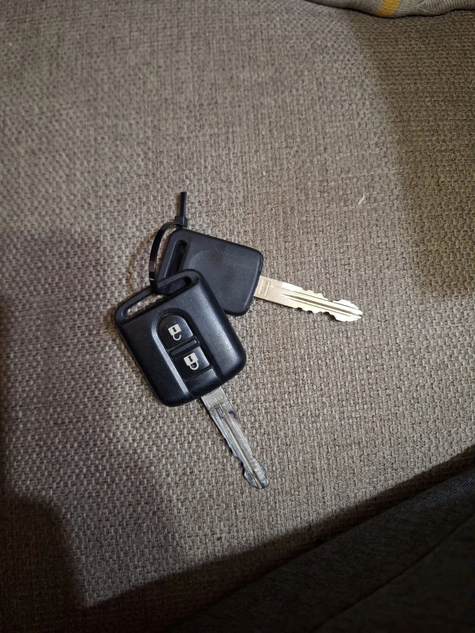 Nissan Micra 1.2i klima, снимка 10 - Автомобили и джипове - 56658312
