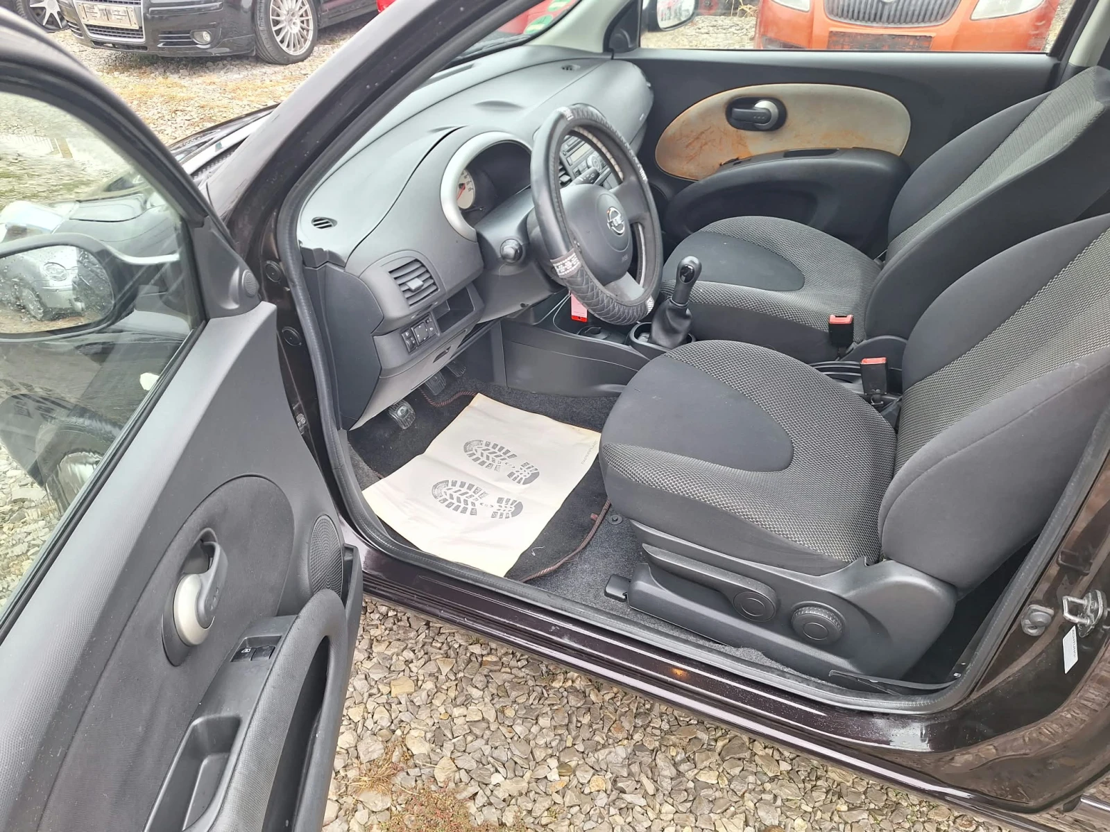 Nissan Micra 1.2i klima, снимка 11 - Автомобили и джипове - 56658312