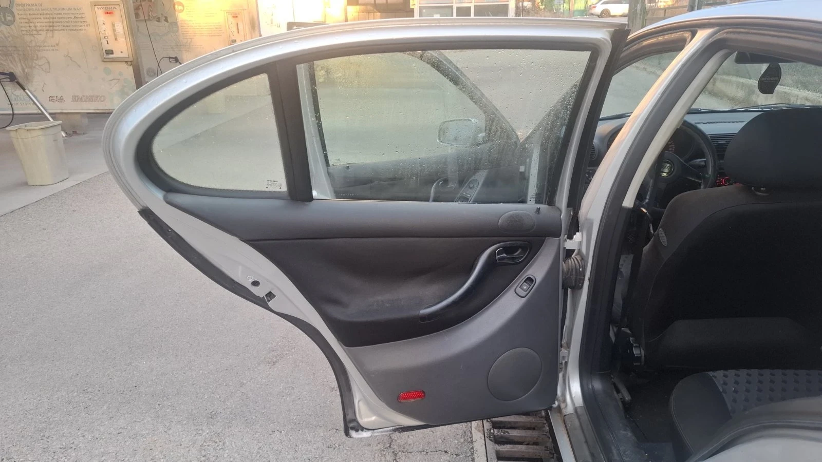 Seat Leon 1.9tdi, снимка 16 - Автомобили и джипове - 56709767