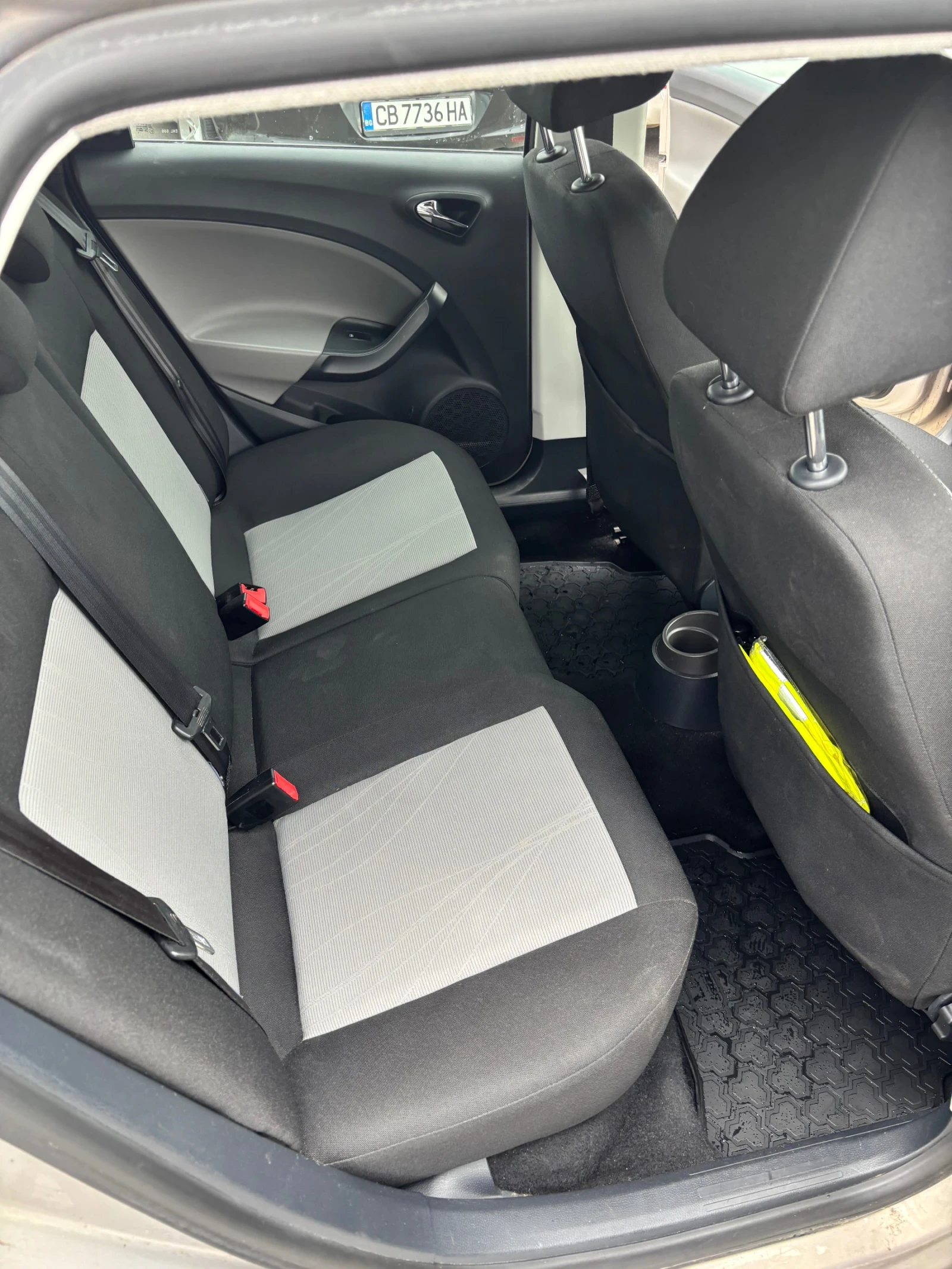 Seat Ibiza ST 6J, снимка 6 - Автомобили и джипове - 56725813