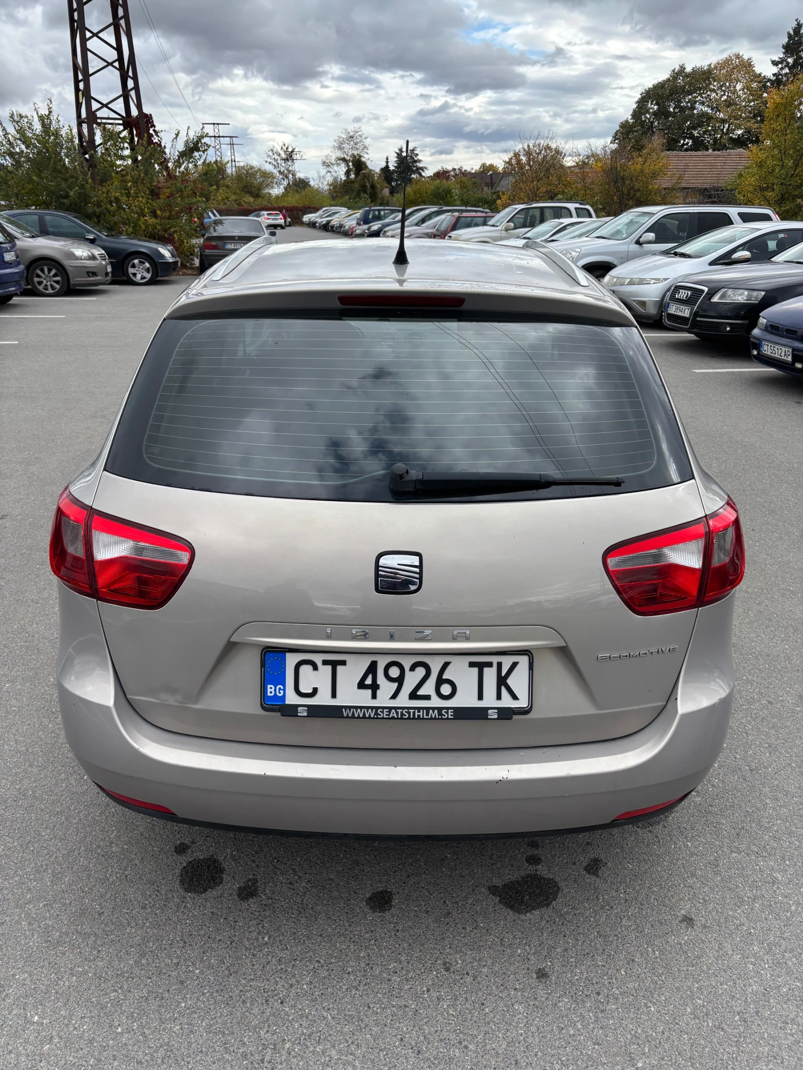 Seat Ibiza ST 6J, снимка 9 - Автомобили и джипове - 56725813