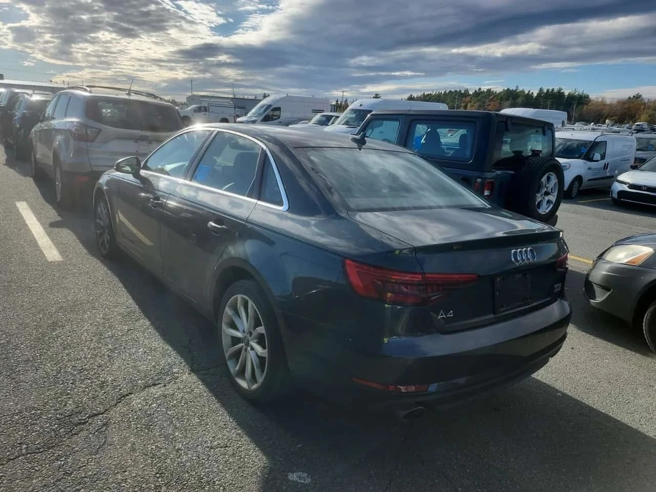 Audi A4, снимка 4 - Автомобили и джипове - 56730385