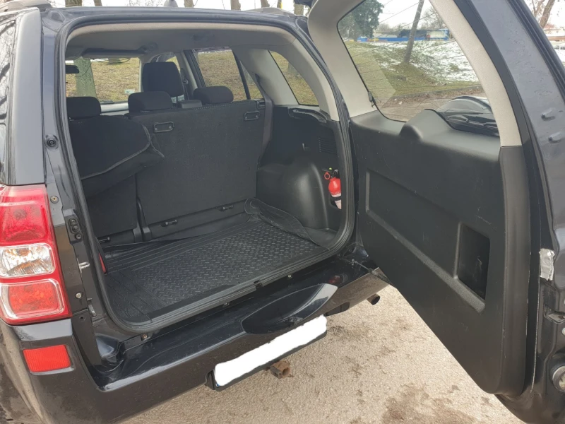 Suzuki Grand vitara 1.9ddis, снимка 8 - Автомобили и джипове - 48574369