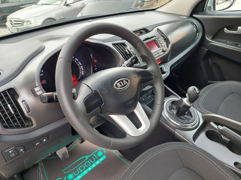 Kia Sportage 1.7CRDI-116к.с!!!6-СКОРОСТИ!!!EURO 5!!!, снимка 9 - Автомобили и джипове - 46336517