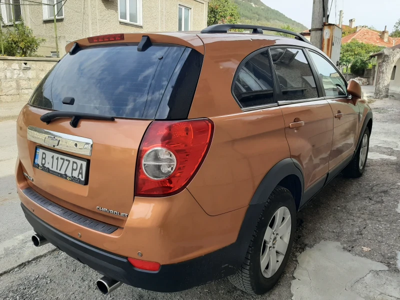 Chevrolet Captiva, снимка 5 - Автомобили и джипове - 47554727